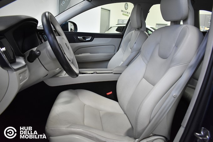 VOLVO XC60 D4 AWD Geartronic Business